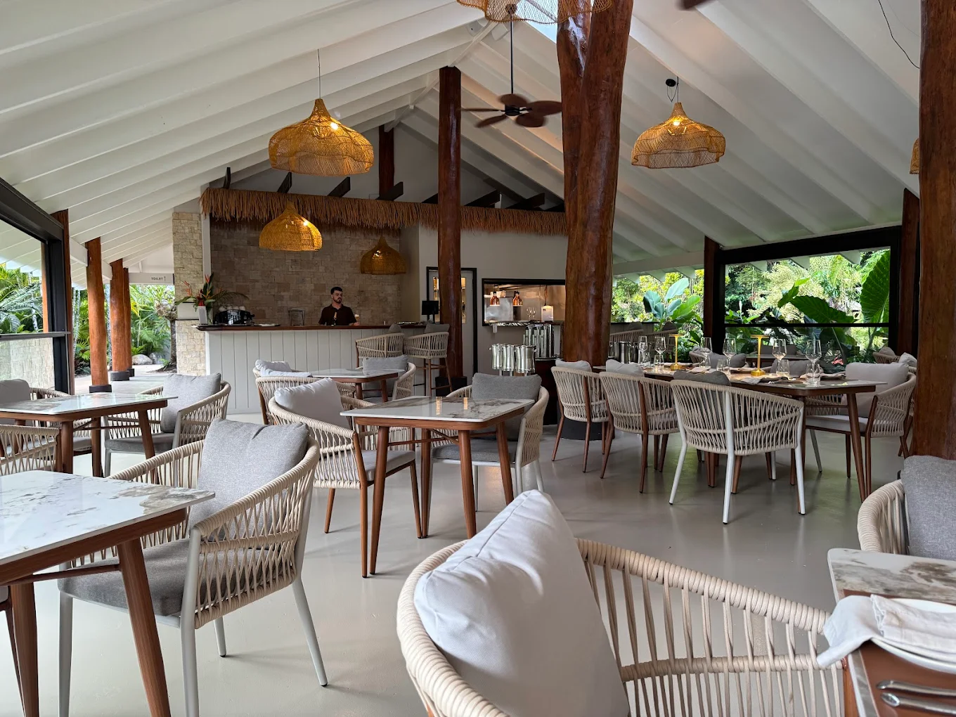 The Elandra Mission Beach | Boutique Clifftop Resort 12 nala resort restaurant
