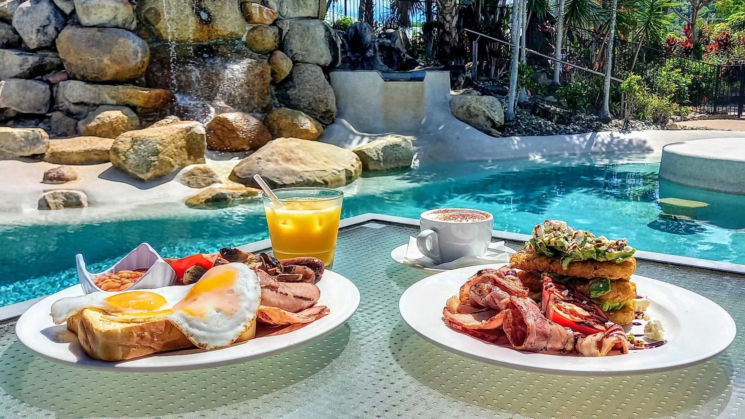 mission-beach-resort-food